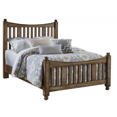 Artisan & Post Maple Road Queen Slat Poster Bed with slat poster Footboard in Maple Syrup