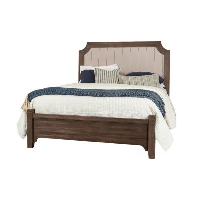 Vaughan Bassett Bungalow King Upholstered Bed in Folkstone